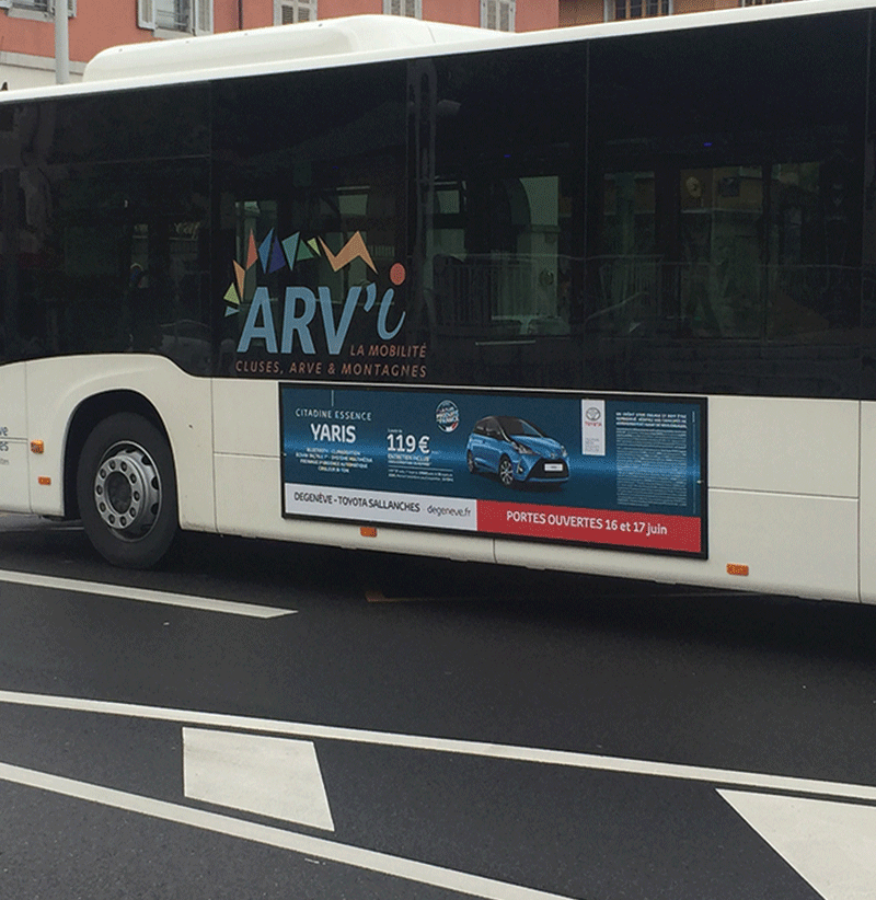Agence-Street-Marketing-Publicite-Taxi-Bus-Publicitaire